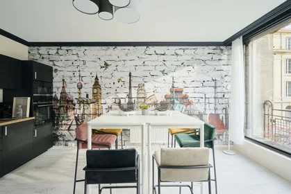 Private room at 2 Pl. du Chapitre, 51100 Reims, France, image 10 of 15