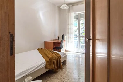 Stanza privata in Via Gioacchino da Fiore, 13, 65127 Pescara PE, Italia, immagine 3 di 18