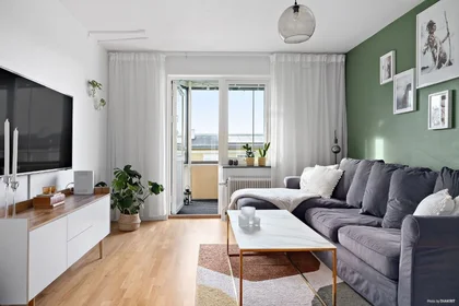 Logement entier à Sandrevelsvägen 7, image 1 de 9