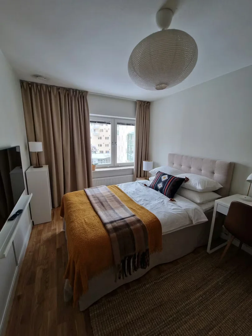 Habitación estudiantil económica con ubicación conveniente en 