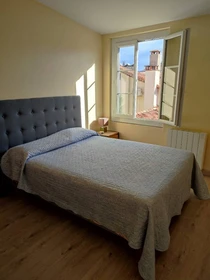 Room for rent in a shared flat in Nice