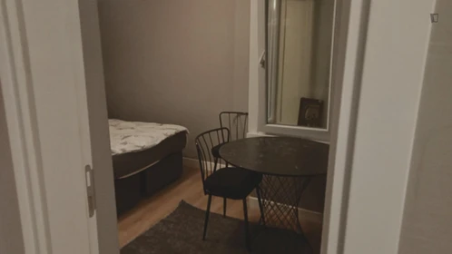 Room for rent with double bed Istanbul