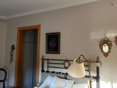 Room for rent with double bed Sant-cugat-del-valles