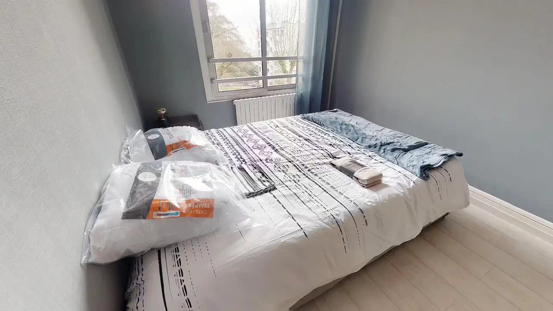 Habitación para estudiantes en  con modernas comodidades