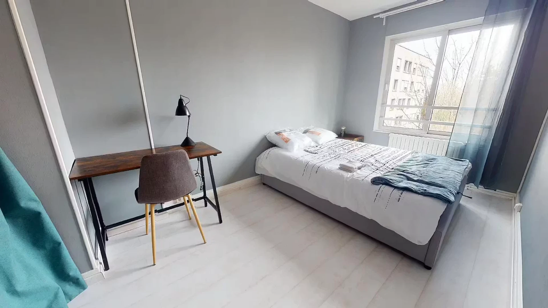 Habitación acogedora para estudiantes disponible en 