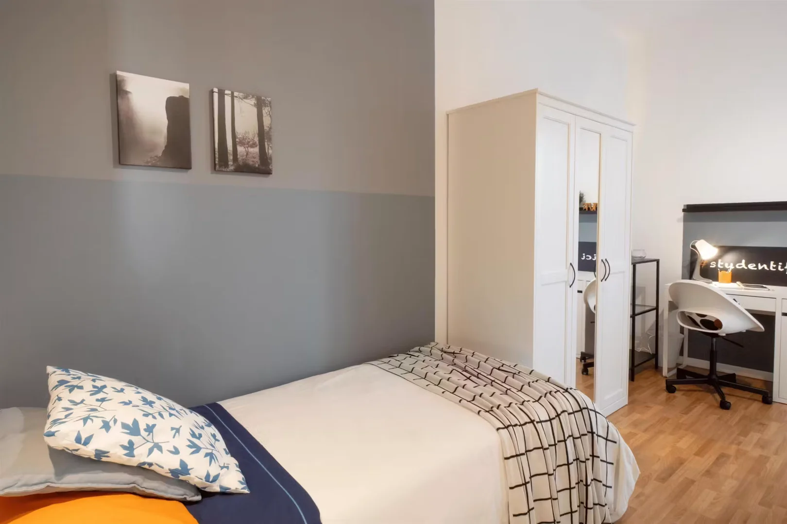Chambre d'étudiant bon marché à proximité du campus dans