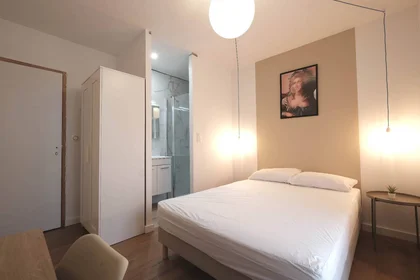 Private room at Cannes, 06400, image 14 of 29