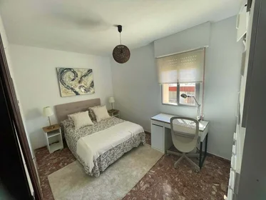 Habitación privada en C. Arlanza, Palma-Palmilla, 29011 Málaga, Spain, imagen 1 de 19