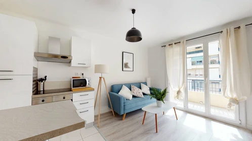 Stanza privata con letto matrimoniale Montpellier