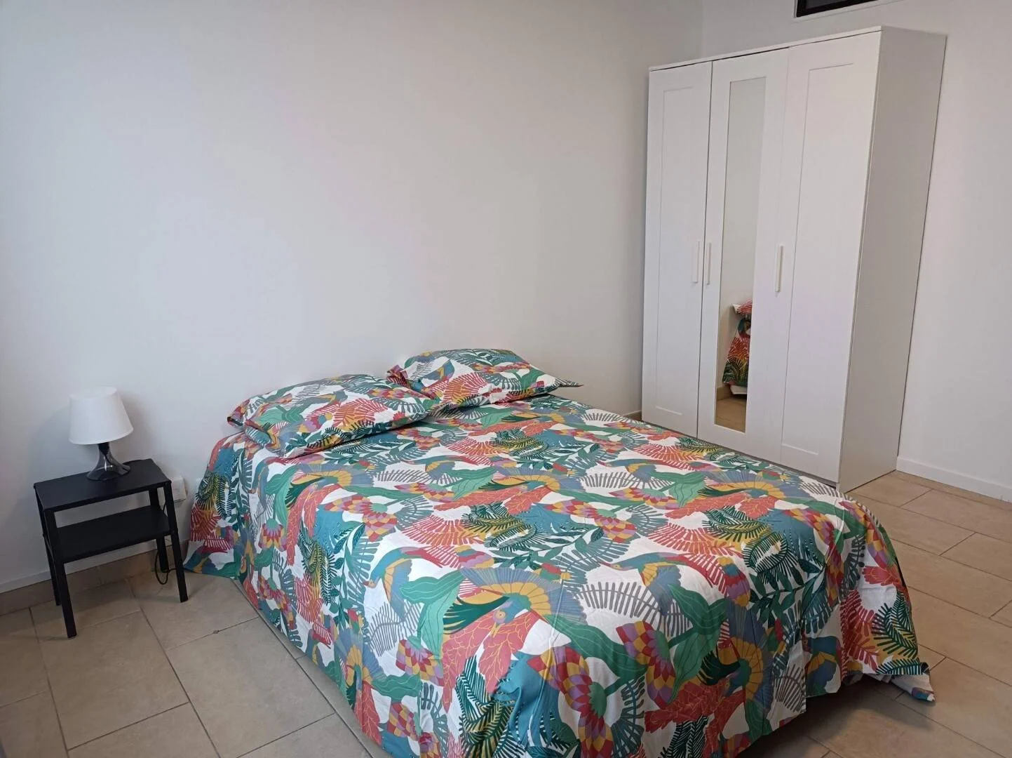Bright and airy student room with easy university access in 