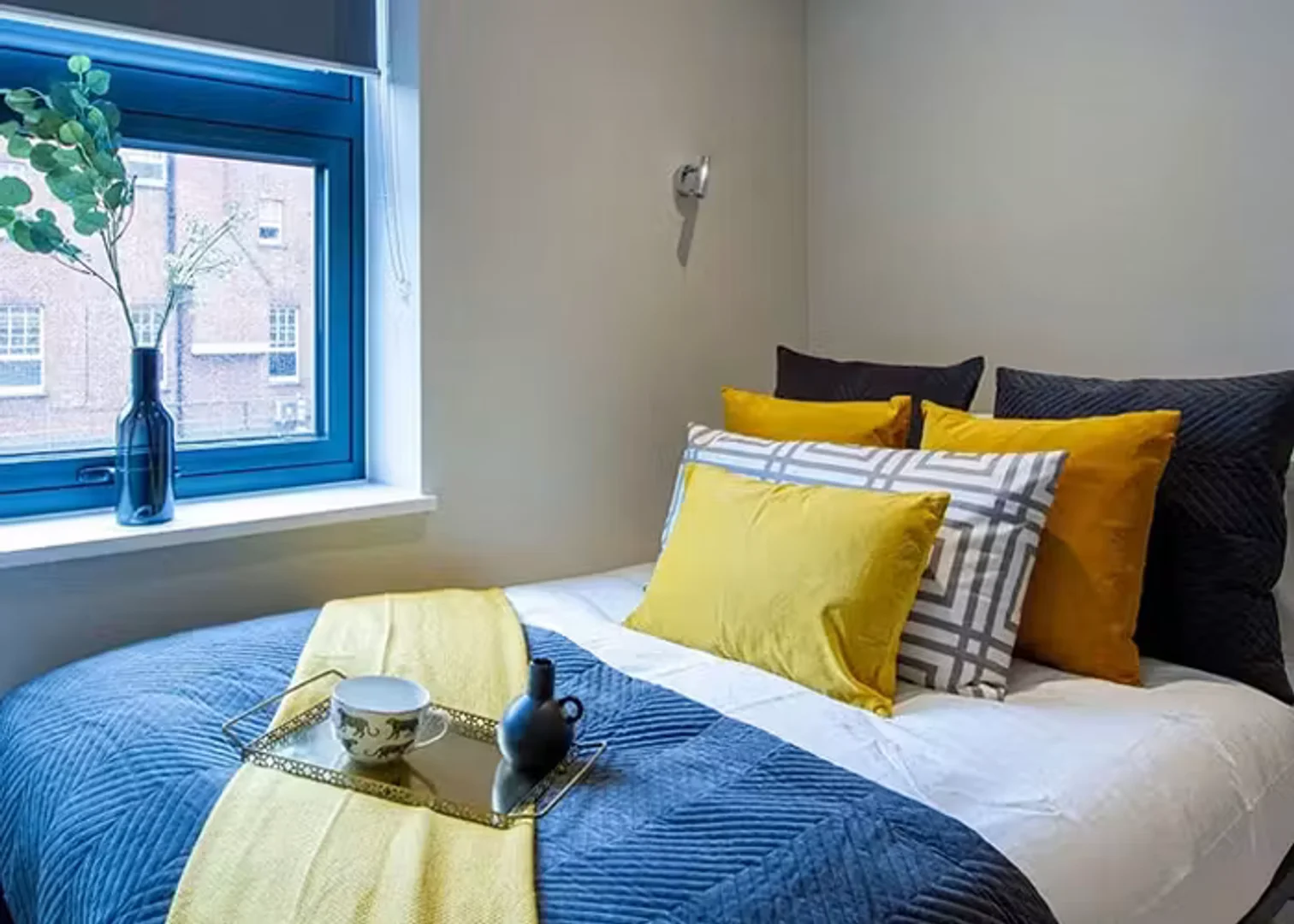 Habitación estudiantil amplia y cómoda en 