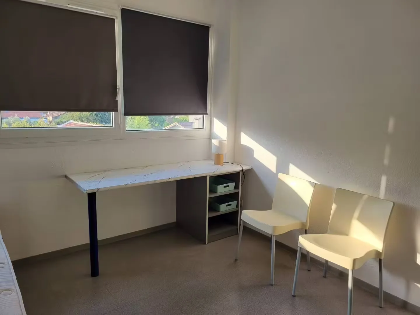 Economical student room with convenient location in 