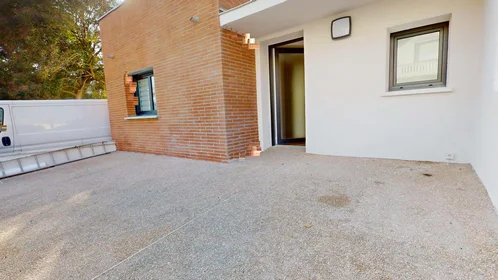 Habitación privada en 156 Av. de Lavaur, 31500 Toulouse, France, imagen 23 de 27