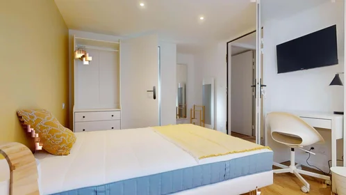 Habitación privada en 156 Av. de Lavaur, 31500 Toulouse, France, imagen 1 de 10