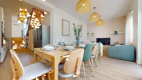 Habitación privada en 156 Av. de Lavaur, 31500 Toulouse, France, imagen 11 de 26