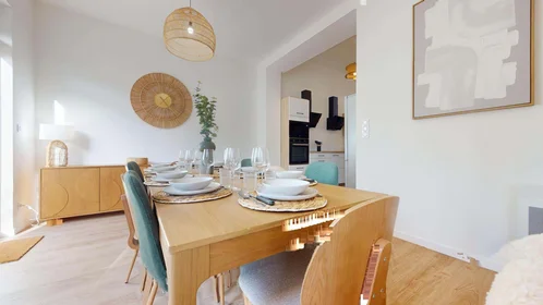 Habitación privada en 156 Av. de Lavaur, 31500 Toulouse, France, imagen 14 de 26