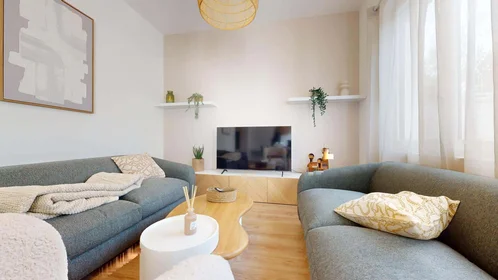 Habitación privada en 156 Av. de Lavaur, 31500 Toulouse, France, imagen 15 de 26