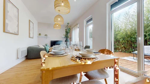 Habitación privada en 156 Av. de Lavaur, 31500 Toulouse, France, imagen 8 de 26