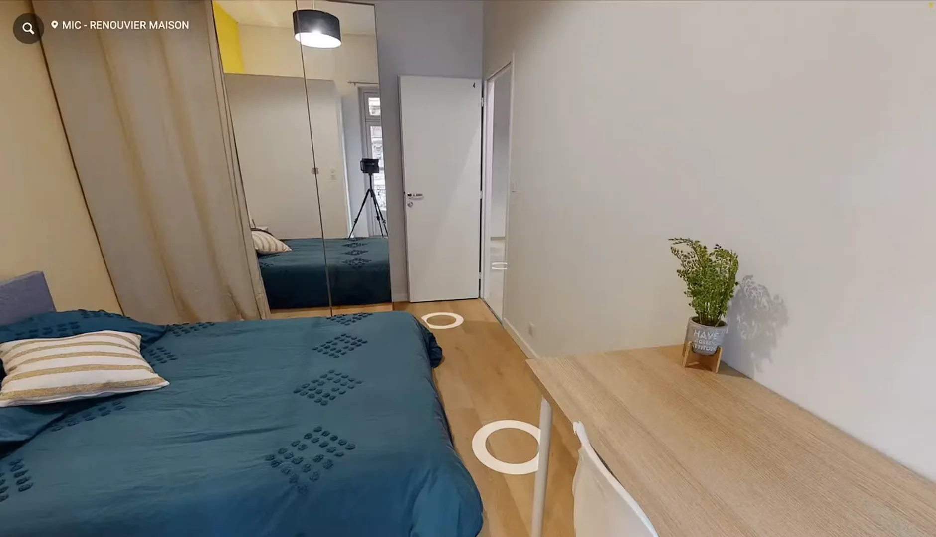 Student-friendly room in  with modern amenities