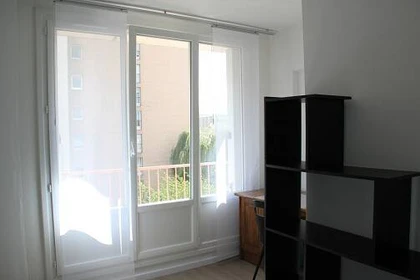 Room for rent with double bed Rennes