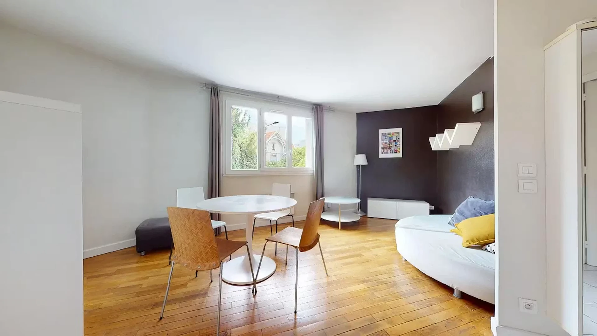 Chambre d'étudiant confortable et spacieuse dans 