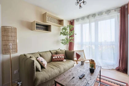 Quarto privado em 4 Pl. Général Patton, 10000 Troyes, France, imagem 13 de 21