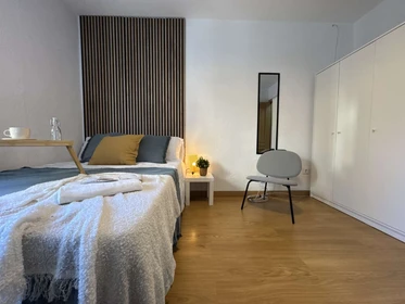 Chambre à louer avec lit double Mostoles