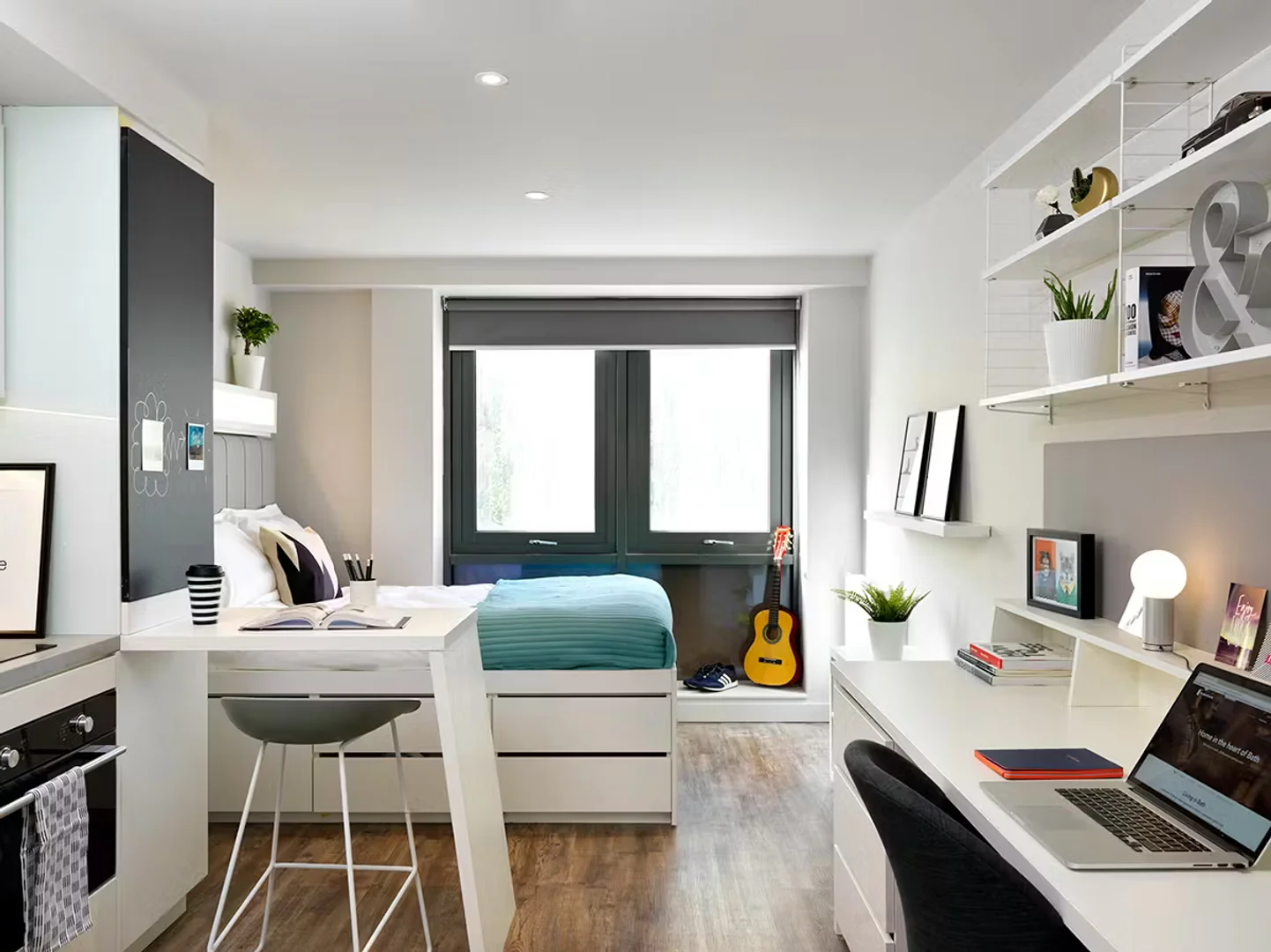 Student-friendly room in  with modern amenities
