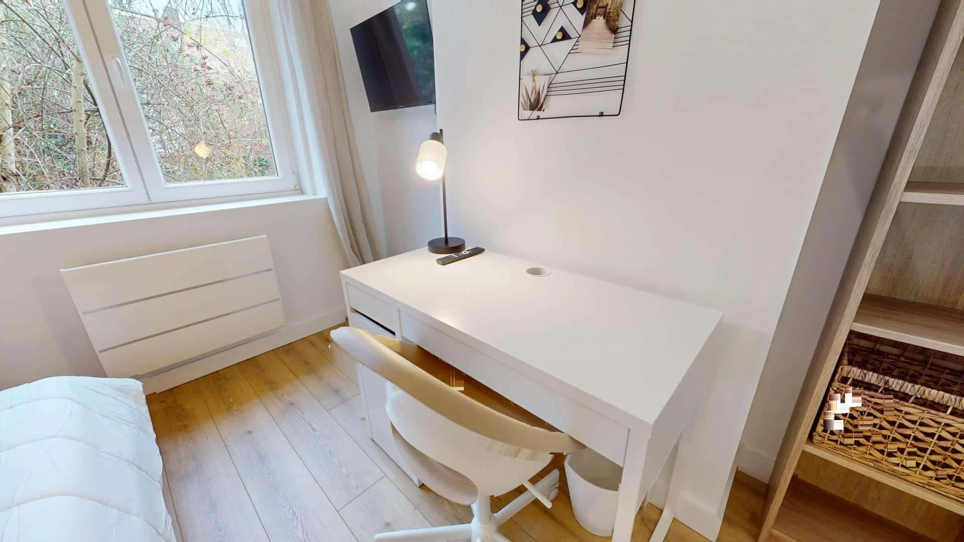 Budget-friendly student room close to campus in 