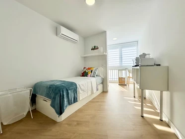 Habitación privada barata en Madrid