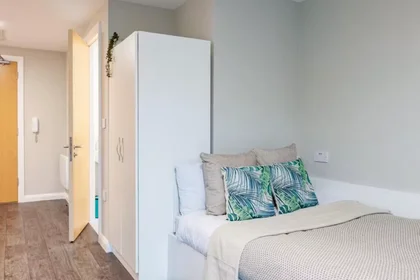 Habitación privada en Devon St, Liverpool L3 8HA, United Kingdom, imagen 24 de 49