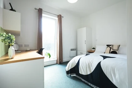 Quarto para alugar num apartamento partilhado em Salford