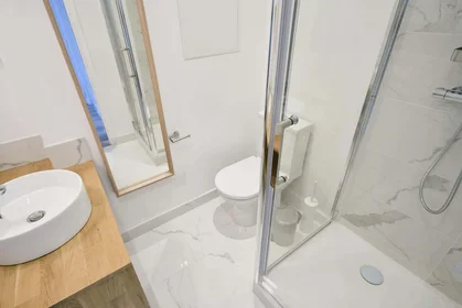 Özel oda konumu 271 Rue d'Estienne d'Orves, 92700 Colombes, France, 7 40 görüntüsü