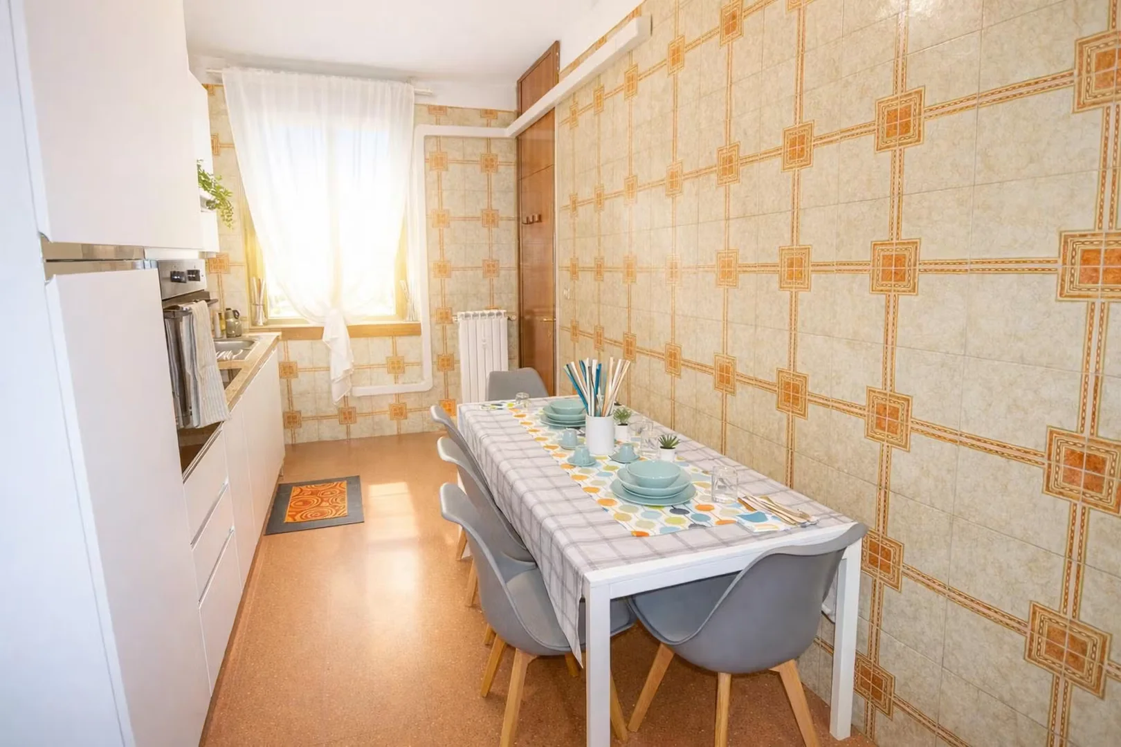 Habitación estudiantil económica cerca del campus en 