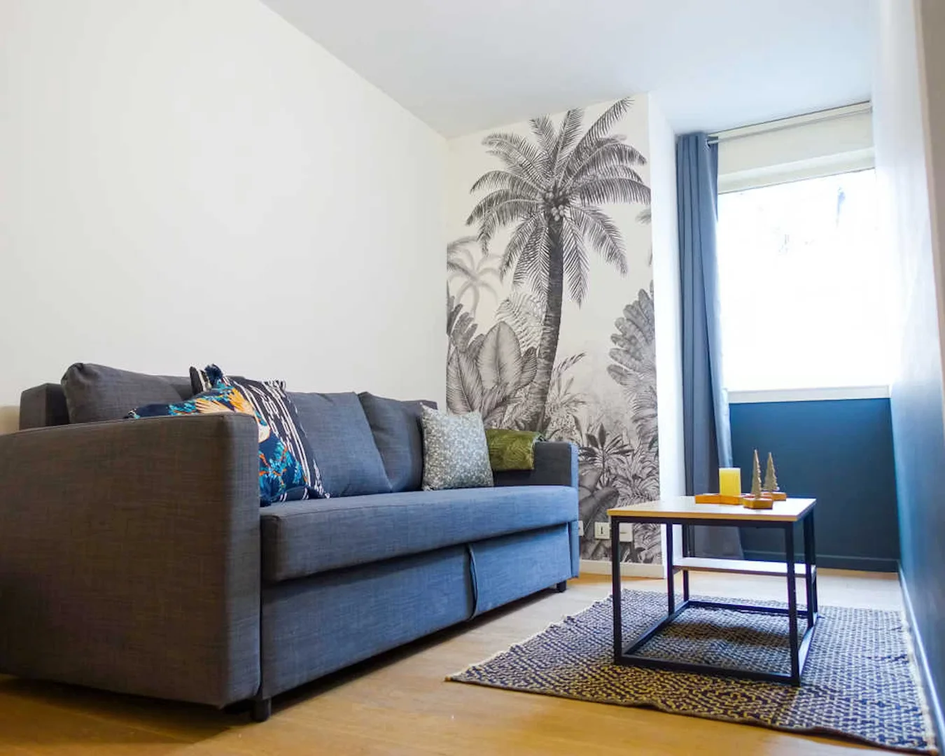 Chambre d'étudiant à  avec espace d'étude et installations communes