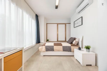 Quarto privado em Via Enrico Toti, imagem 4 de 16