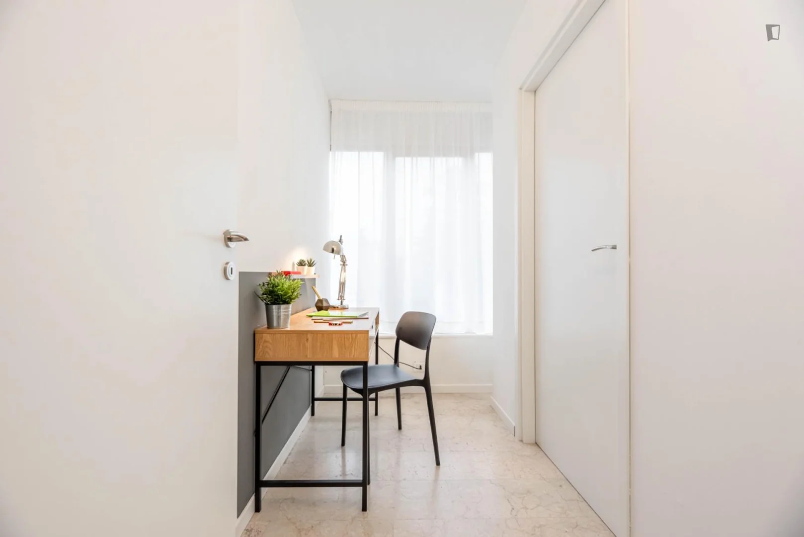 Quarto amigo do estudante em  com comodidades modernas