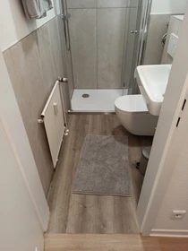 Logement entier à Römerstraße, image 5 de 33