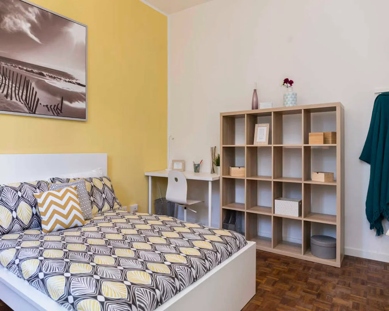 Quarto acolhedor para estudantes disponível em