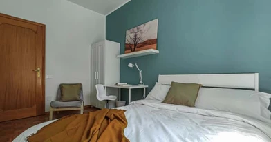 Quarto para alugar com cama de casal em Forli