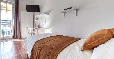 Chambre à louer avec lit double Forli