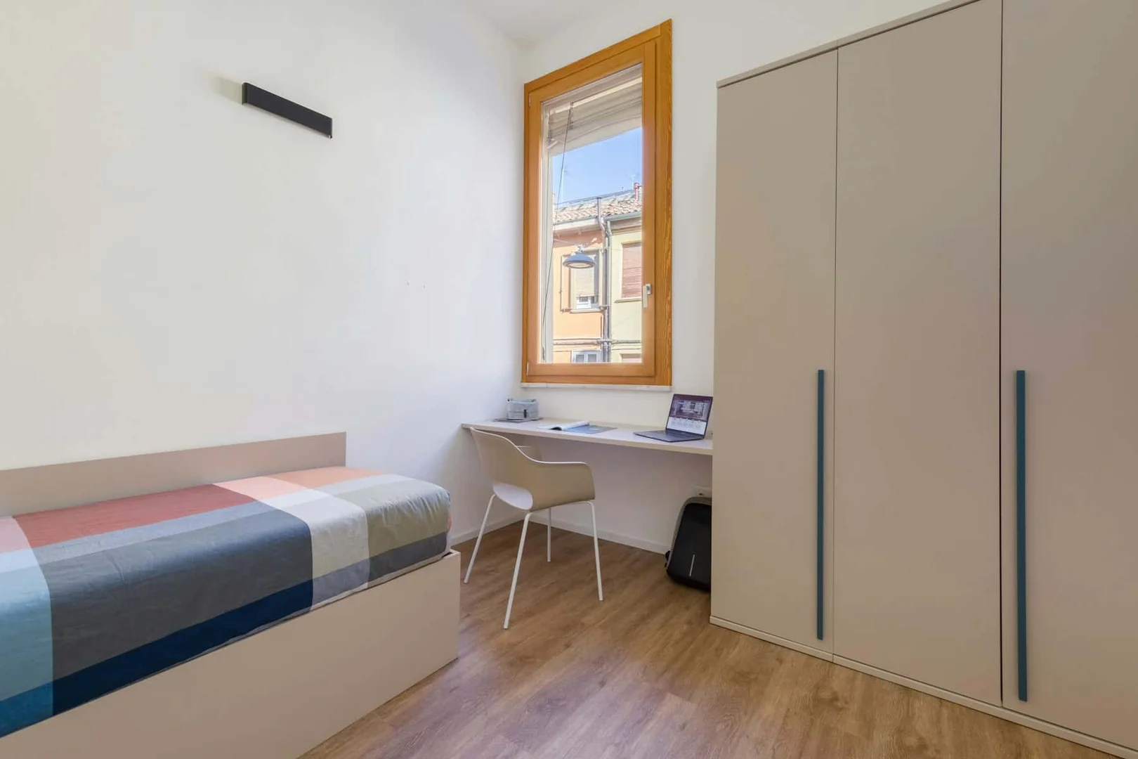Studentenfreundliches Zimmer in  mit modernen Annehmlichkeiten