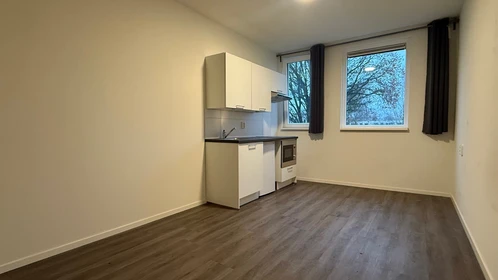 Quarto para alugar ao mês em Leeuwarden