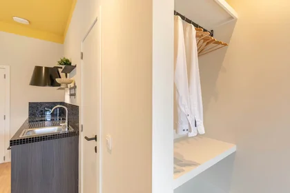 Logement entier à Rue Général Fivé, Etterbeek, image 6 de 10