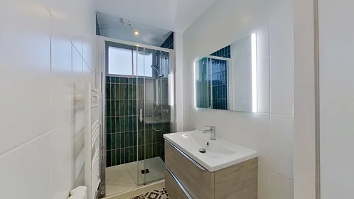 Chambre privée à 7 Rue Sainte-Paix, image 45 de 51