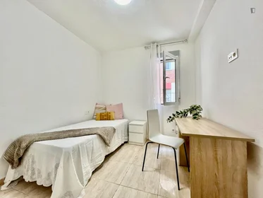 Stanza privata in Calle Maestro Javier Paulino Torres, immagine 2 di 32