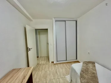 Stanza privata in Calle Maestro Javier Paulino Torres, immagine 7 di 32