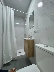 Quarto privado em Plaza Villafranca de los Barros, imagem 5 de 16