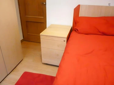 Chambre privée à Calle Hortensia, image 3 de 15