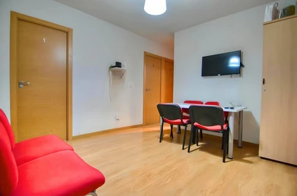 Chambre privée à Calle Hortensia, image 6 de 15